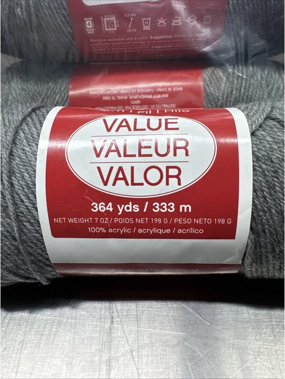 craft smart value yarn 100% Acrylic Color 13 Gray 4 Skein Lot